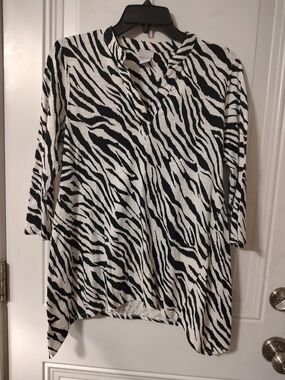 Chico's Black & White Zebra-Print V-Neck Tunic